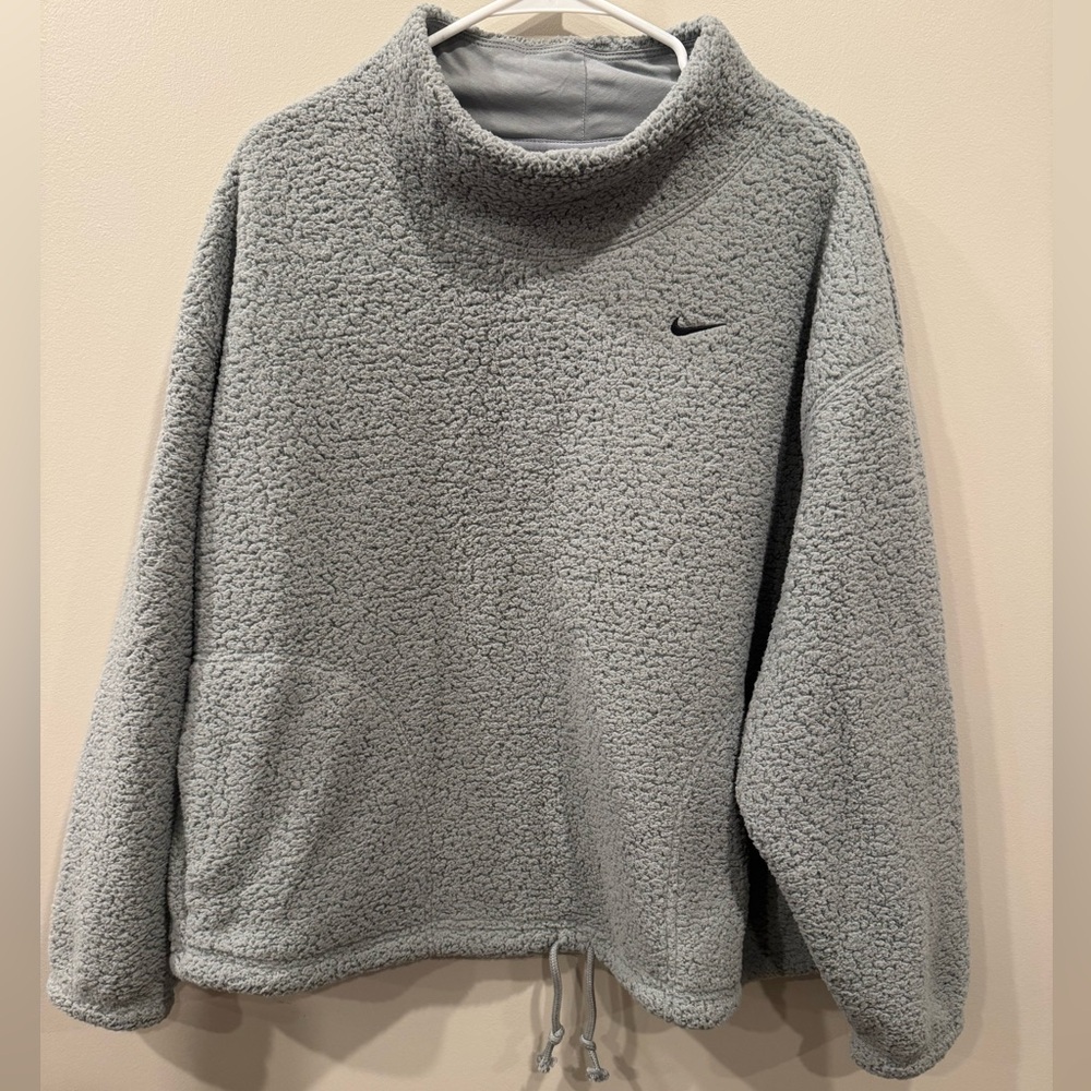 Nike Therma-FIT Fleece Training Sweatshirt (Plus Size)